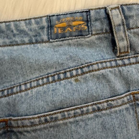 Liz Claiborne 90’s Light Blue Denim Women's Mom Shorts 10 - Picture 6 of 6